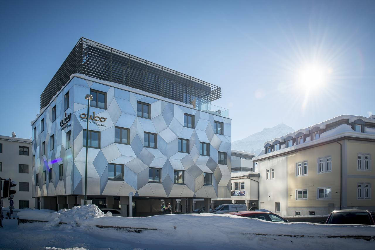 Cubo Sport & Art Hotel サンクト・ジョアン・イン・チロル エクステリア 写真
